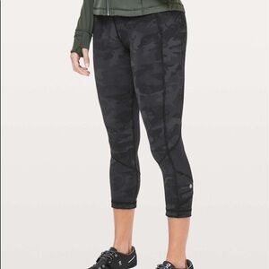 Lululemon Pace Rival Crop *22" Incognito Camo Multi Grey / Black size 4 B22